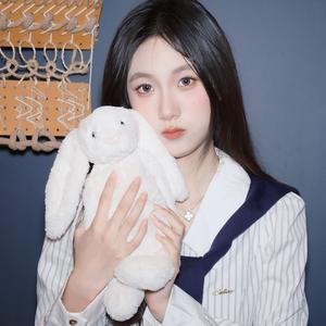 曾雅彤